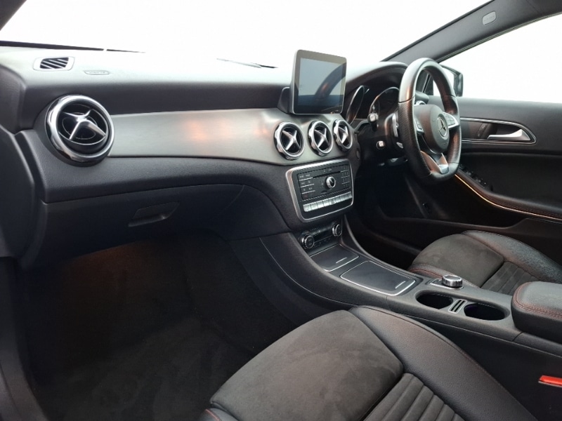 Used Mercedes-Benz GLA 2017 for sale - 76511649: Photo 5