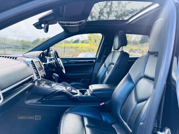 Used Porsche Cayenne 2013 for sale - 76284648: Photo 12