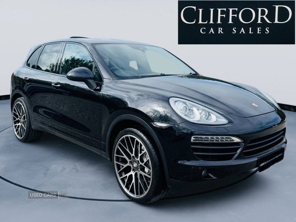 Used Porsche Cayenne 2013 for sale - 76284648: Photo 2