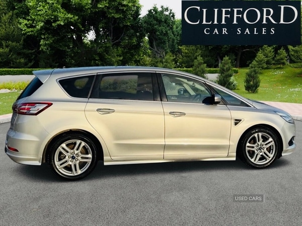 Used Ford S-Max 2017 for sale - 76296529: Photo 62