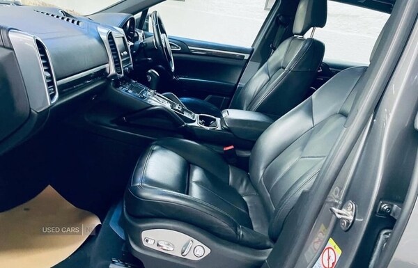 Used Porsche Cayenne 2013 for sale - 76201601: Photo 11