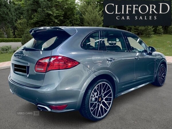 Used Porsche Cayenne 2013 for sale - 76201601: Photo 2