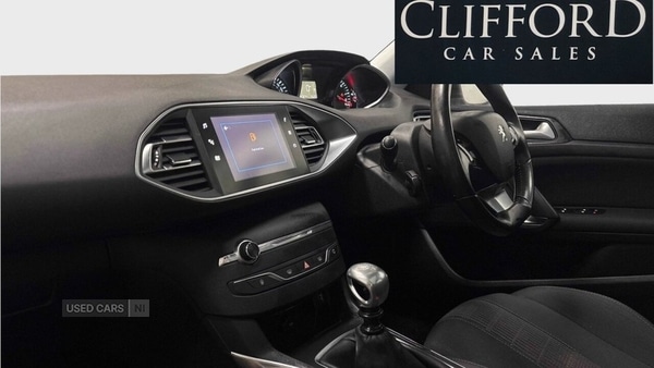 Used Peugeot 308 2018 for sale - 77970865: Photo 2