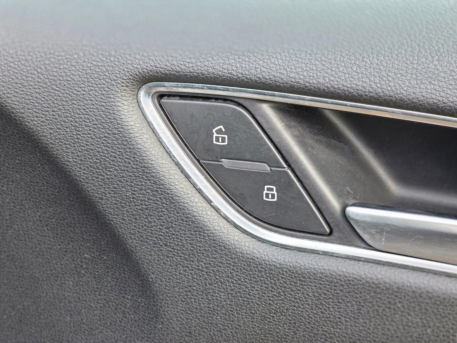 Used Audi A3 2017 for sale - 76987897: Photo 37