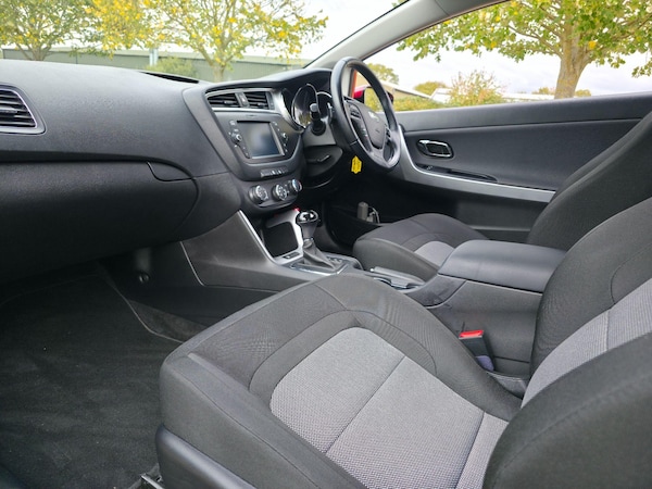 Used Kia Pro Ceed 2017 for sale - 76258989: Photo 28