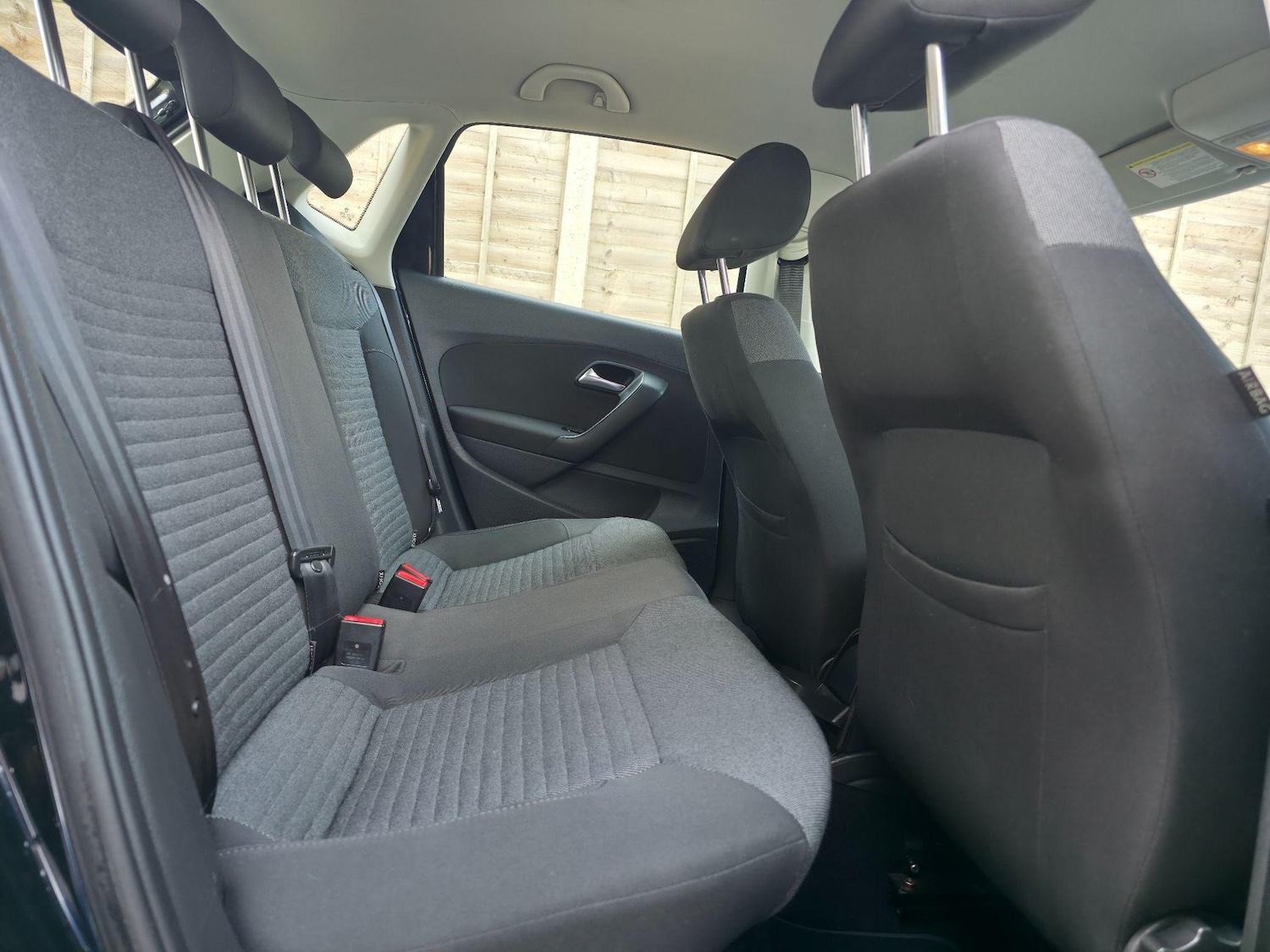 Used Volkswagen Polo 2010 for sale - 76633542: Photo 10