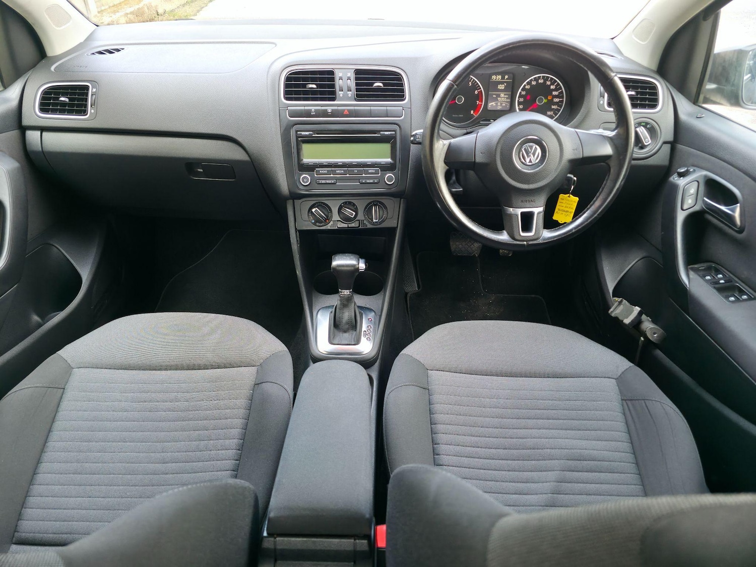 Used Volkswagen Polo 2010 for sale - 76633542: Photo 13