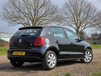 Used Volkswagen Polo 2010 for sale - 76633542: Photo