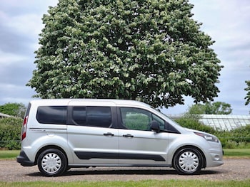Used Ford Grand Tourneo Connect 2017 for sale - 78742020: Photo