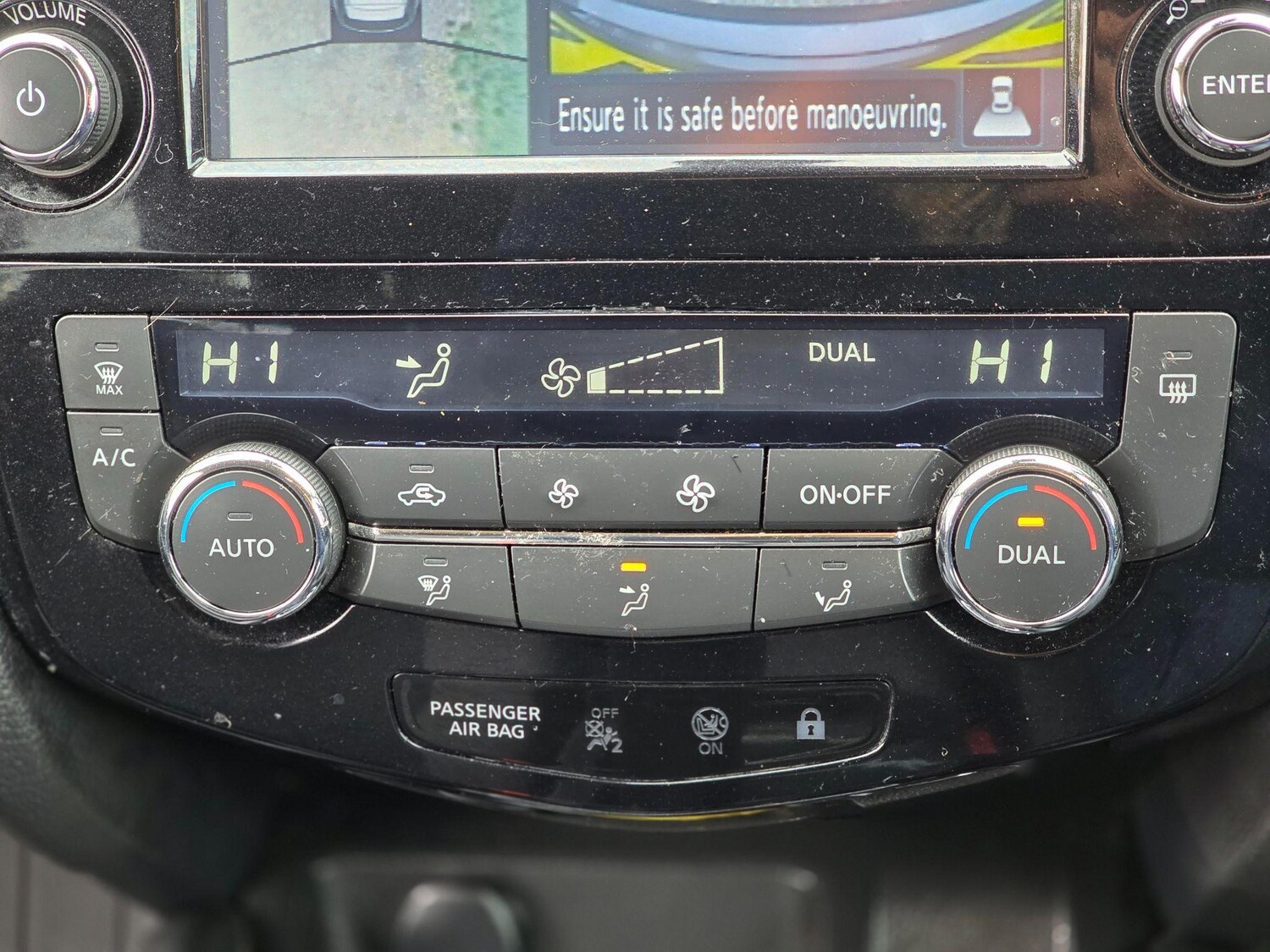 Used Nissan Qashqai for sale - 77496605: Photo 31