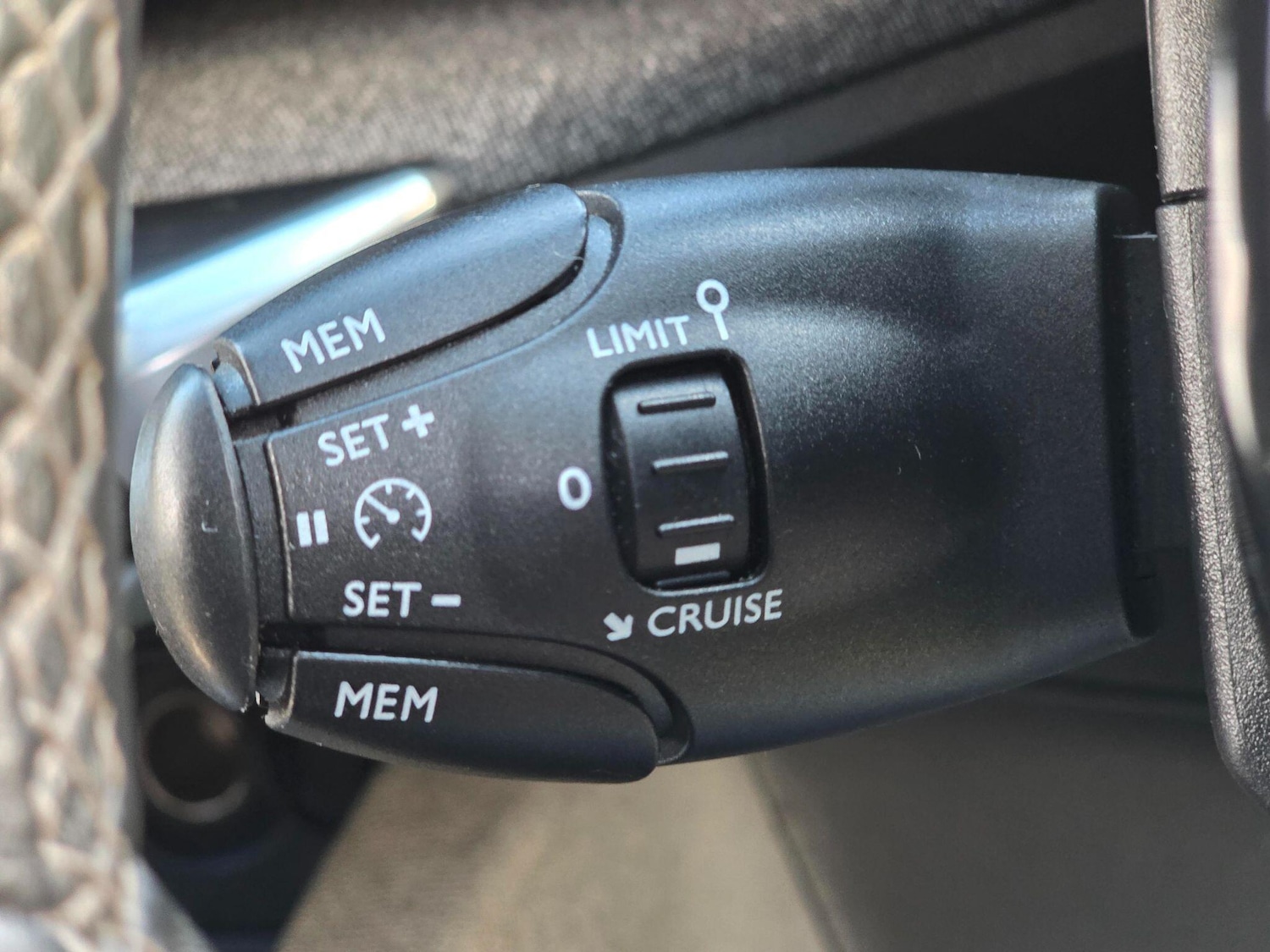 Used Peugeot 3008 2017 for sale - 77306023: Photo 44