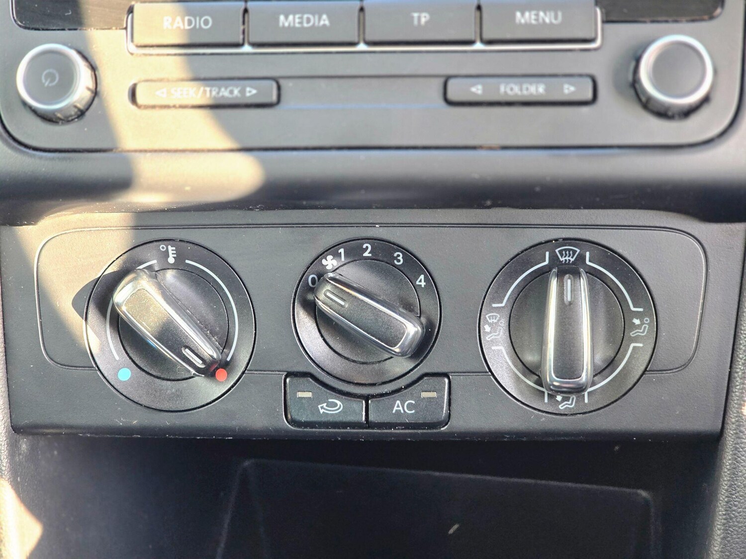 Used Volkswagen Polo for sale - 76994040: Photo 33