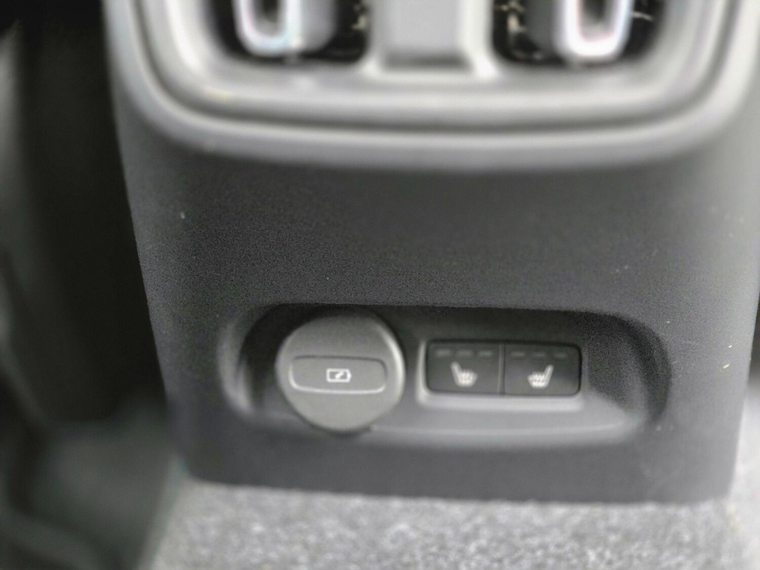 Used Volvo EX40 for sale - 77908970: Photo 27