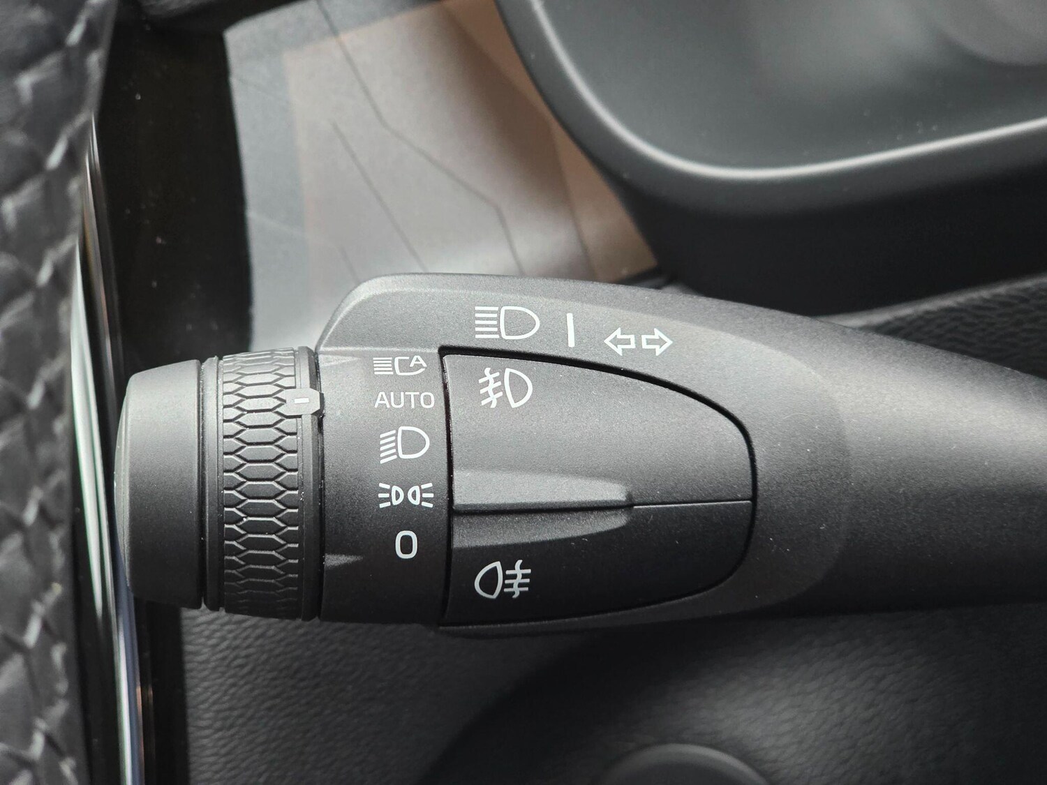 Used Volvo EX40 for sale - 77908970: Photo 35