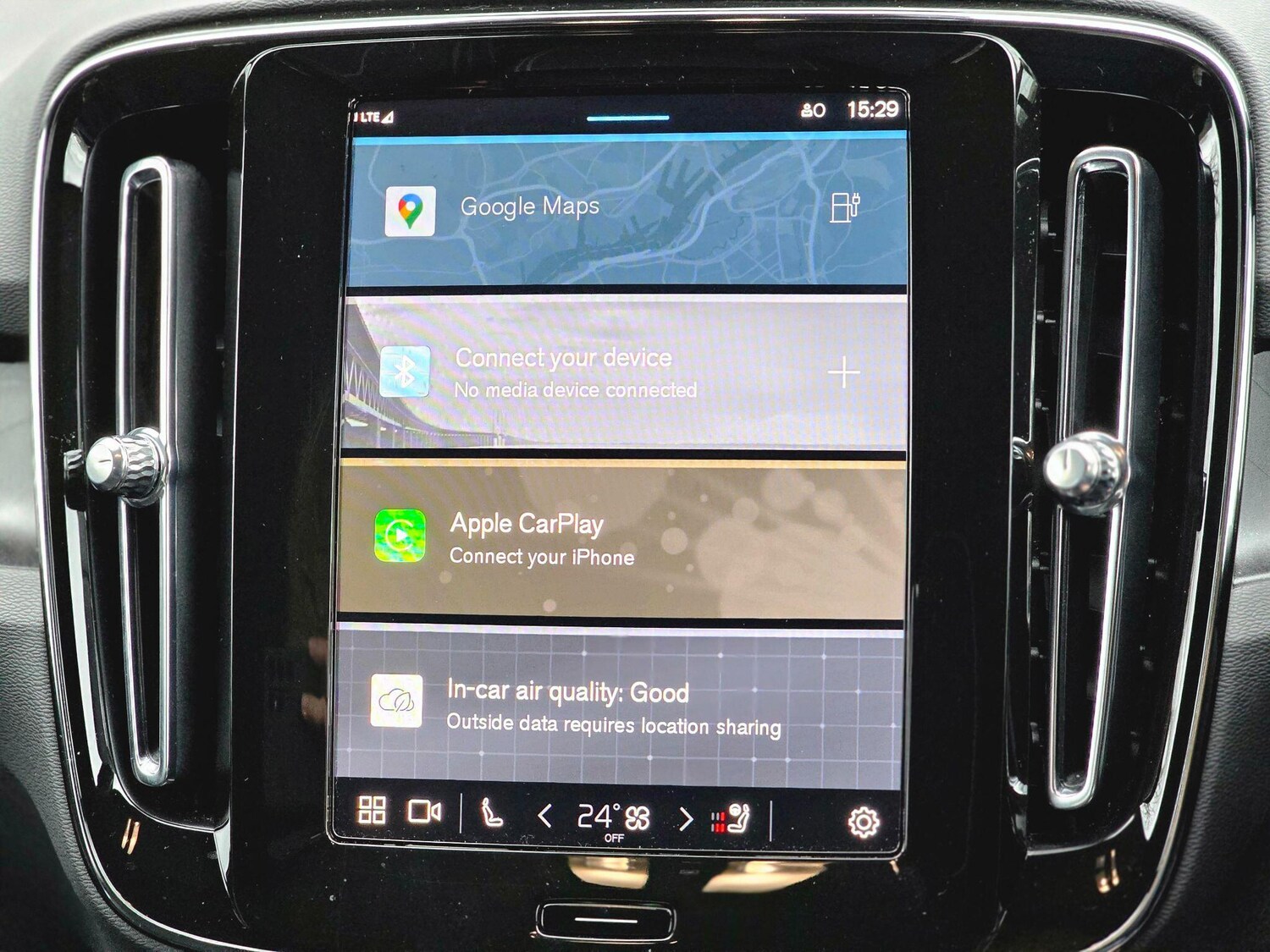 Used Volvo EX40 for sale - 77908970: Photo 42