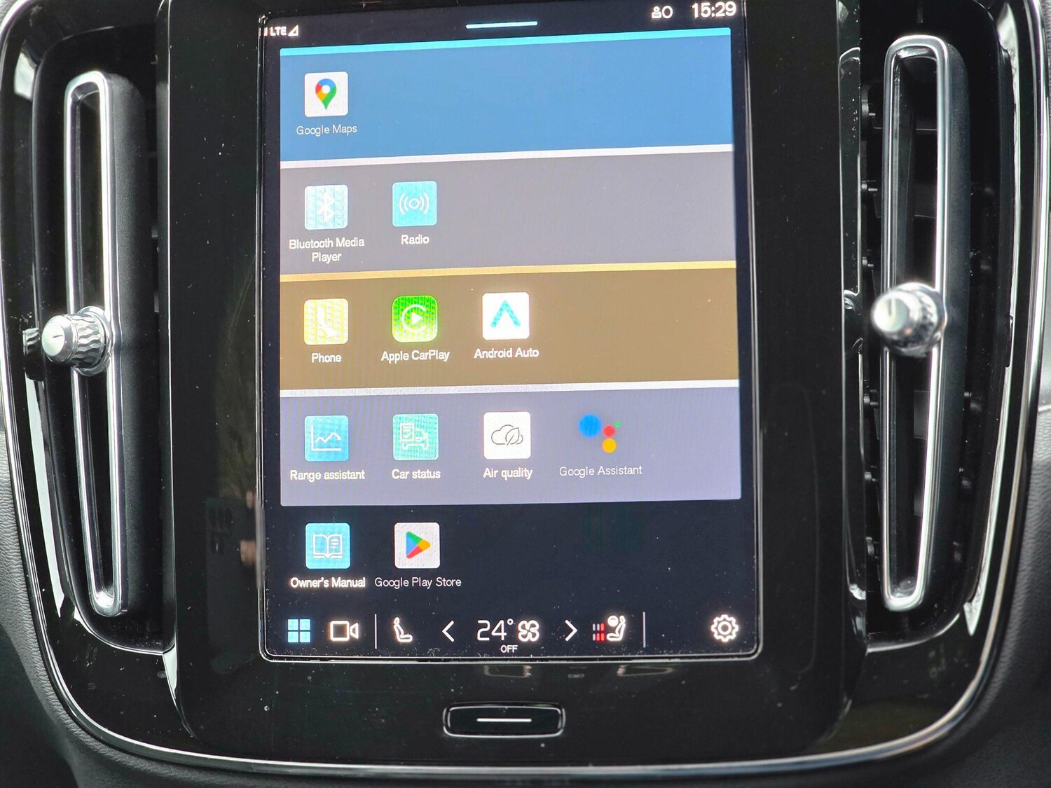 Used Volvo EX40 for sale - 77908970: Photo 45