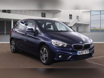 2017 (67) - 225xe Sport 5dr [Nav] Auto