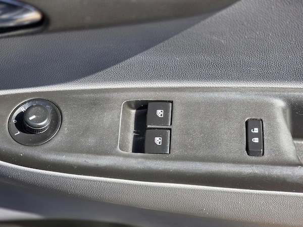 Used Vauxhall Viva 2018 for sale - 74712395: Photo 31
