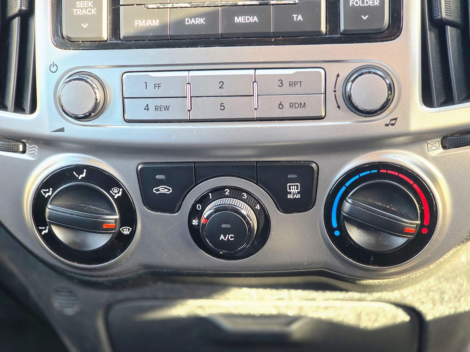 Used Hyundai i20 2014 for sale - 76608062: Photo 33