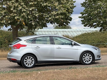 Used Ford Focus 2017 for sale - 79577307: Photo