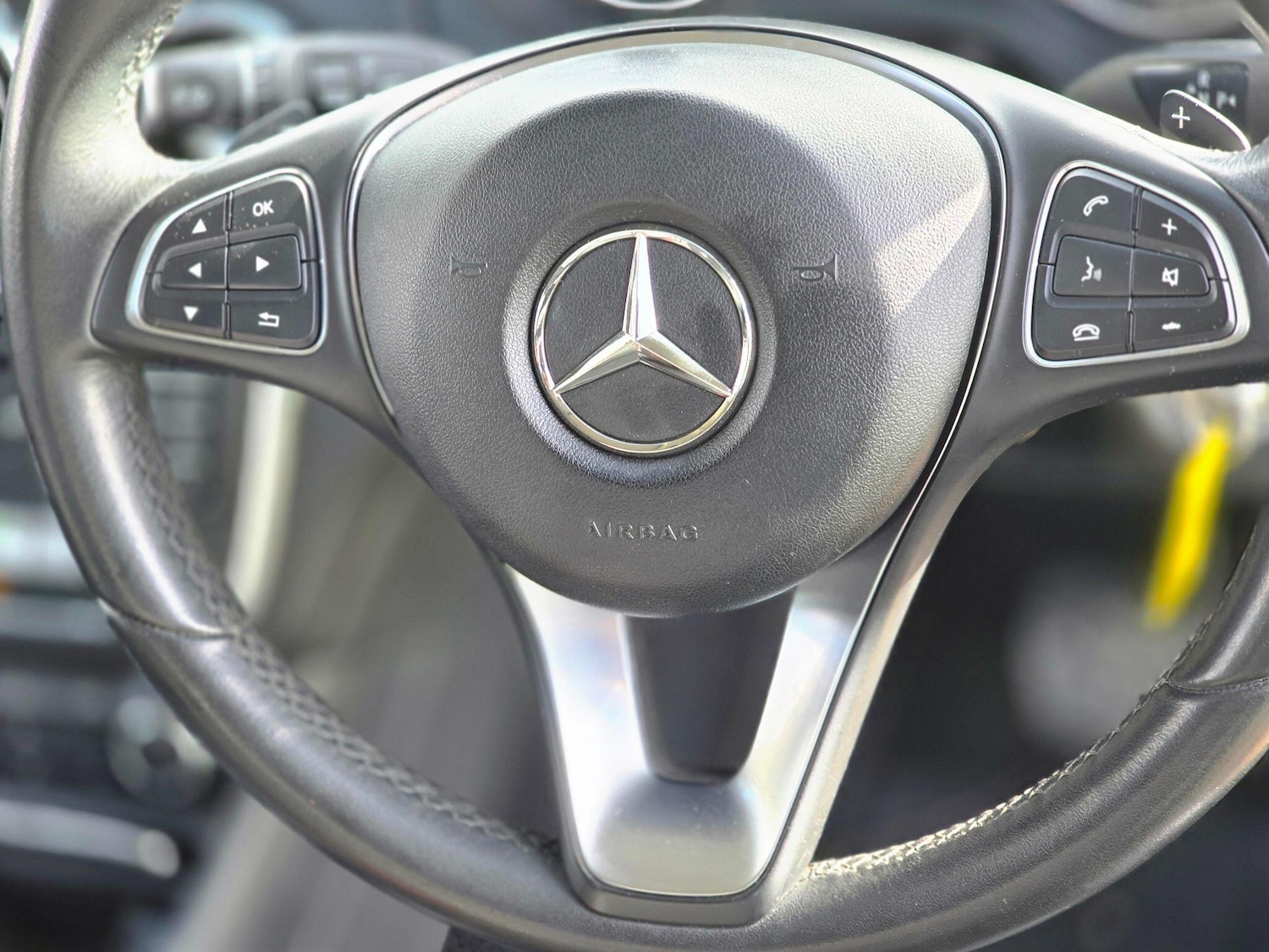 Used Mercedes-Benz A-Class 2017 for sale - 77549625: Photo 40