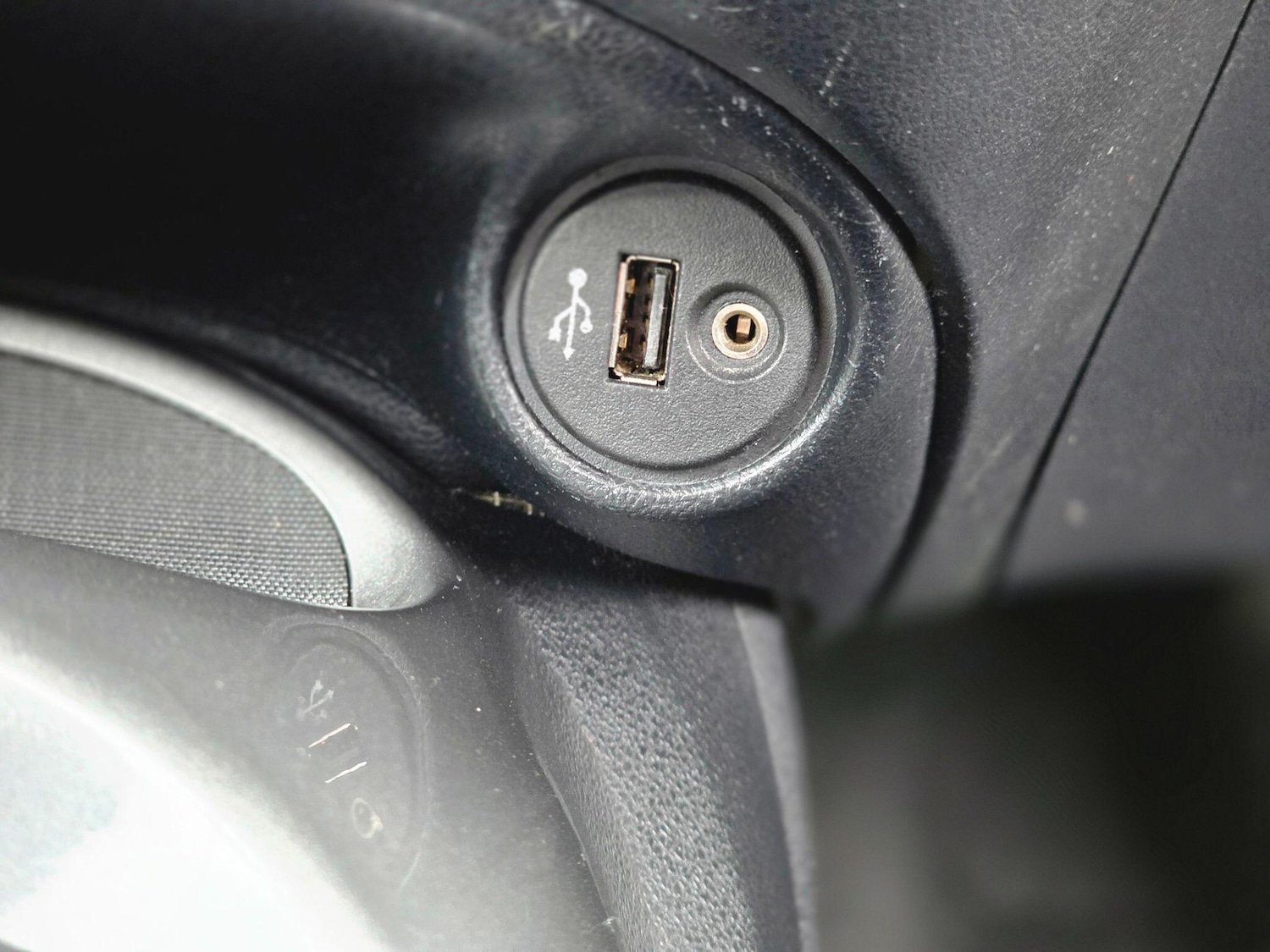 Used Nissan Juke 2015 for sale - 76084217: Photo 34
