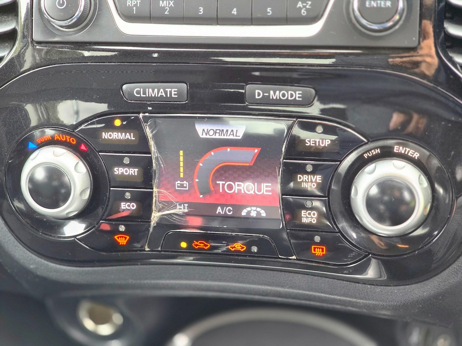 Used Nissan Juke 2015 for sale - 76084217: Photo 44
