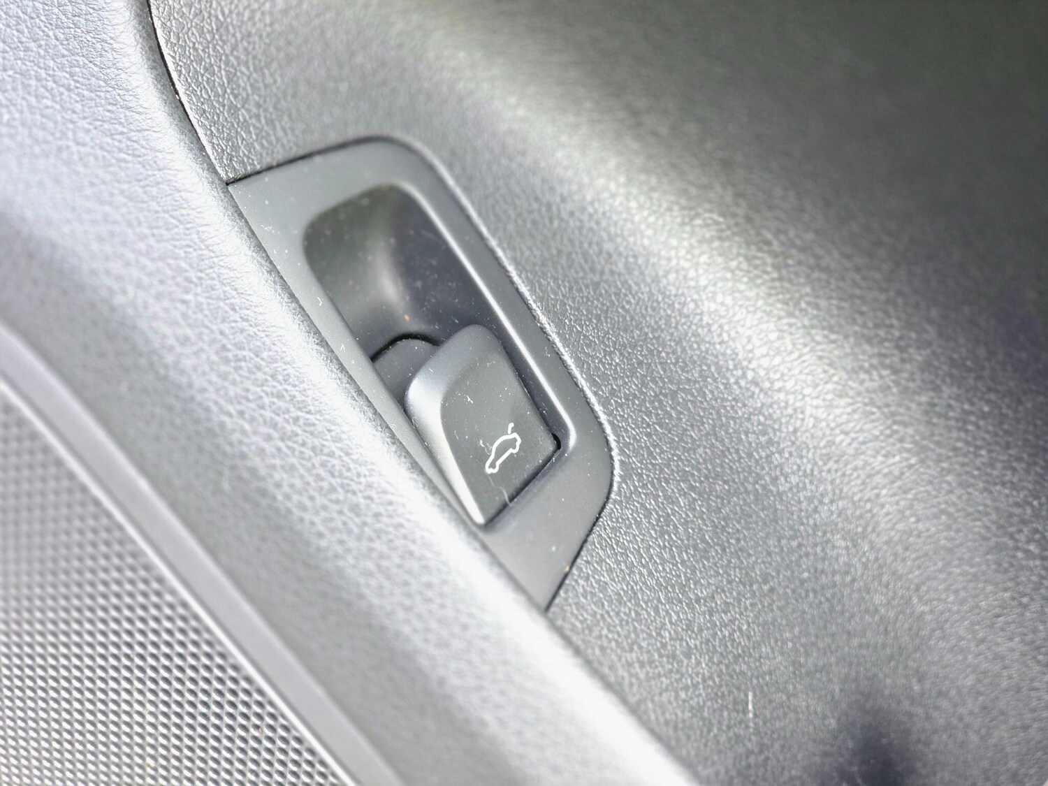 Used Audi Q3 2015 for sale - 76441303: Photo 50