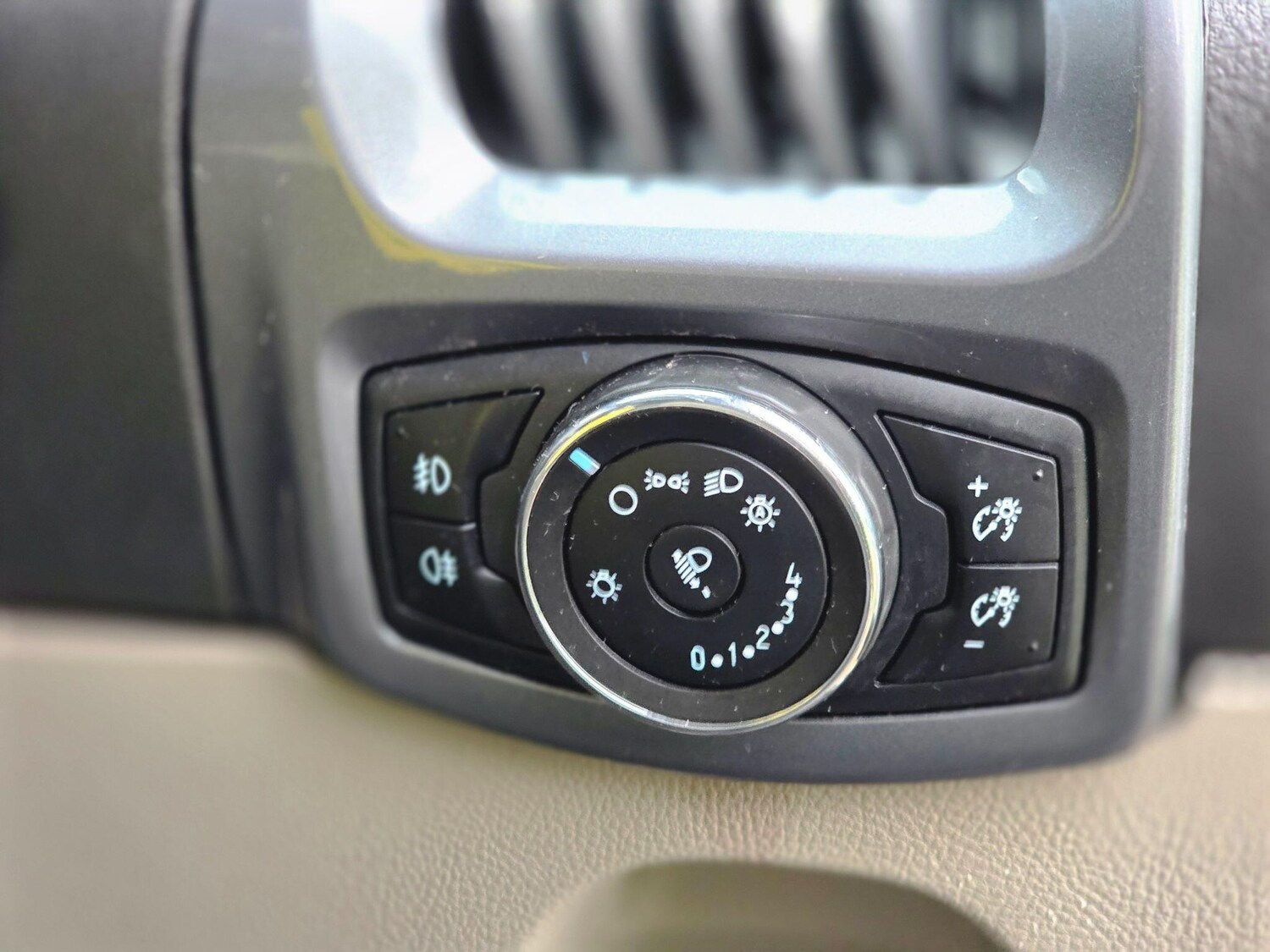 Used Ford Transit Custom 2017 for sale - 76538553: Photo 37