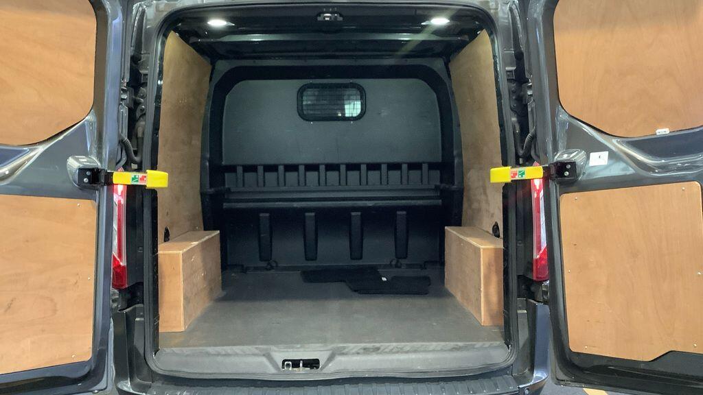 Used Ford Transit Custom 2017 for sale - 76538553: Photo 7