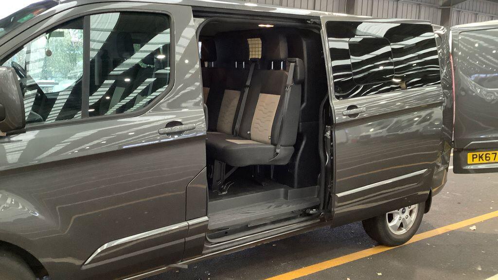 Used Ford Transit Custom 2017 for sale - 76538553: Photo 8