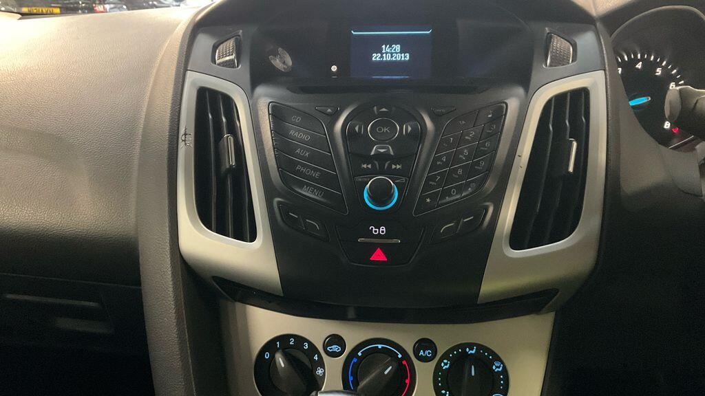 Used Ford Focus 2013 for sale - 77163083: Photo 11