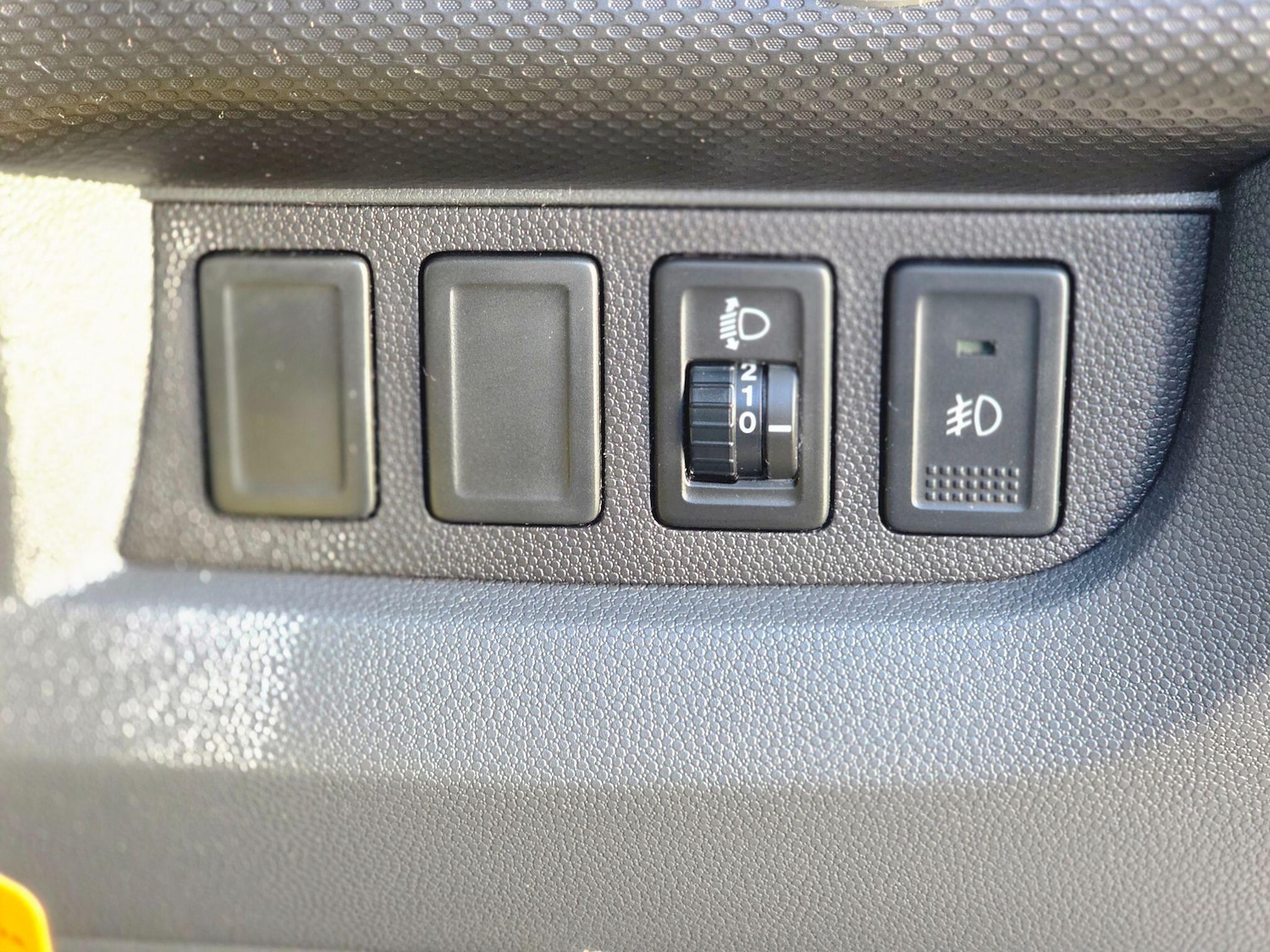 Used Vauxhall Agila 2012 for sale - 76314703: Photo 38