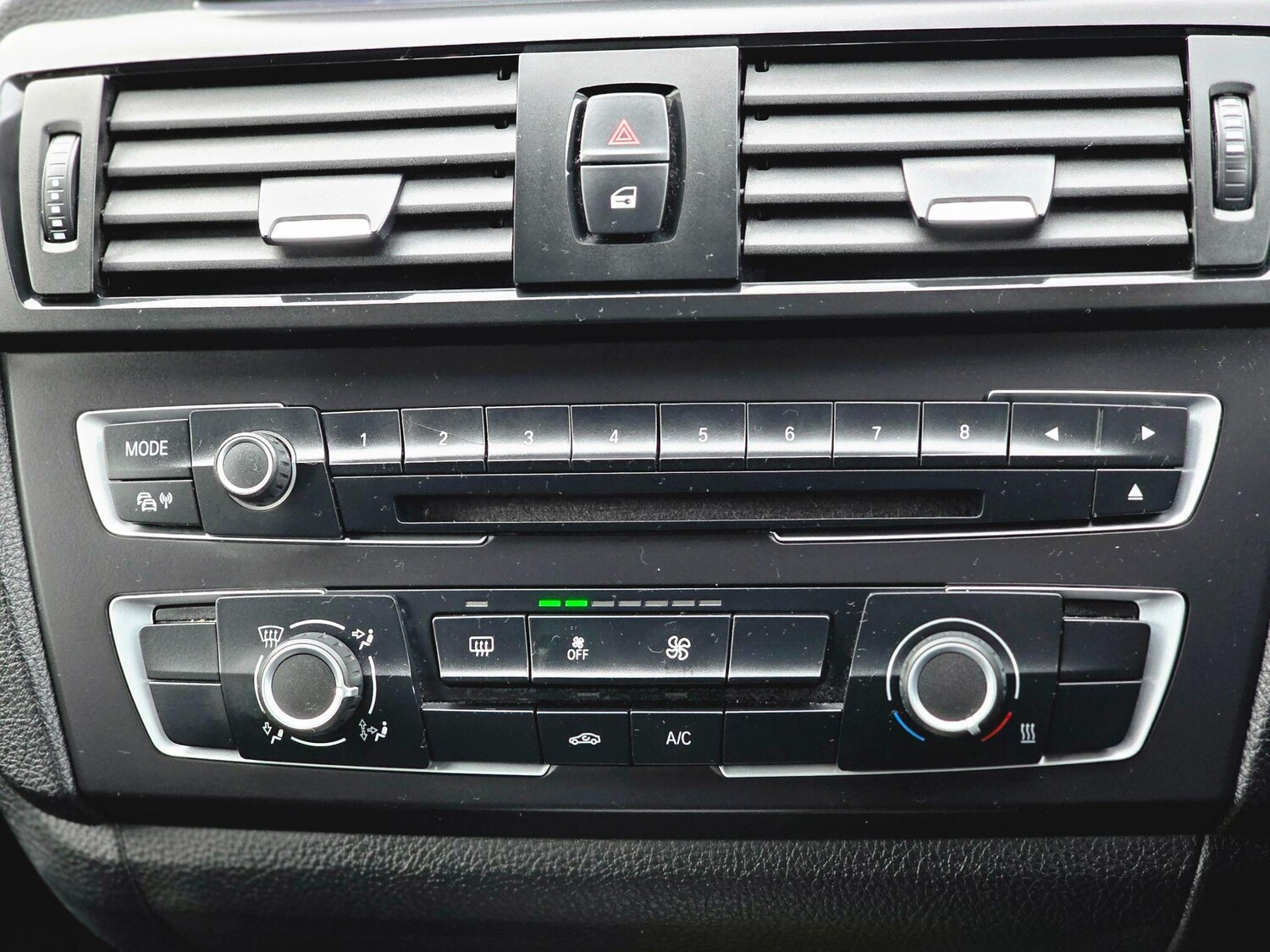 Used BMW 1 Series 2013 for sale - 77052474: Photo 42