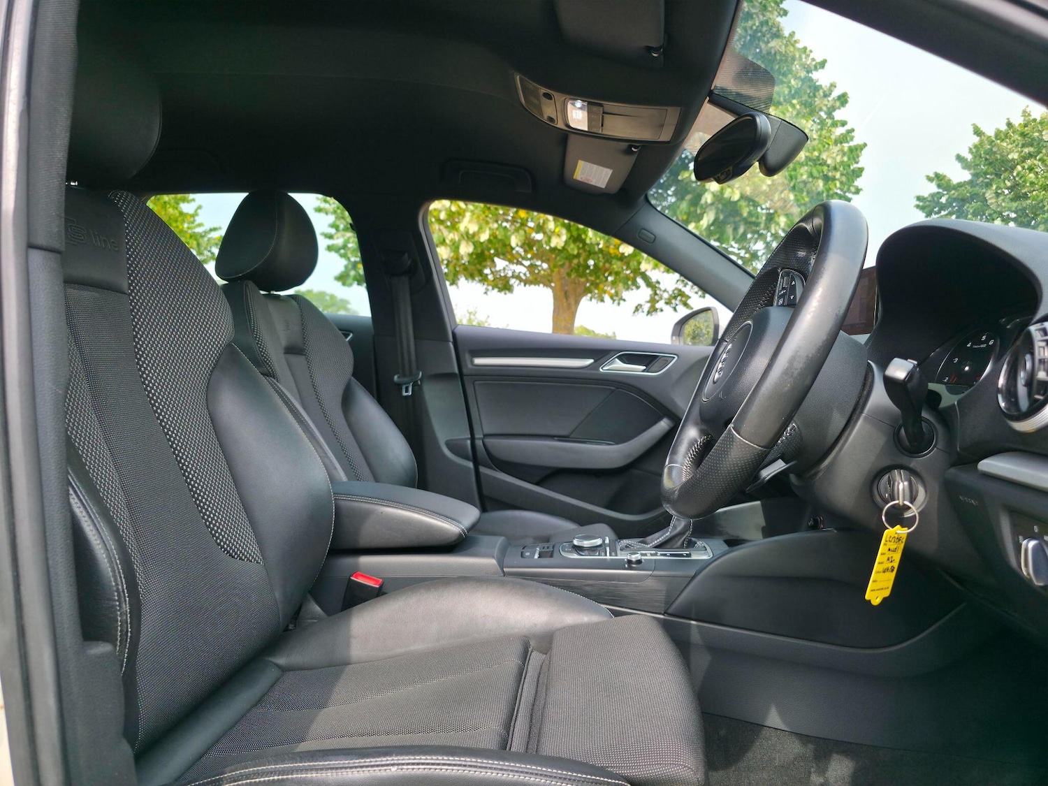 Vehicle 28