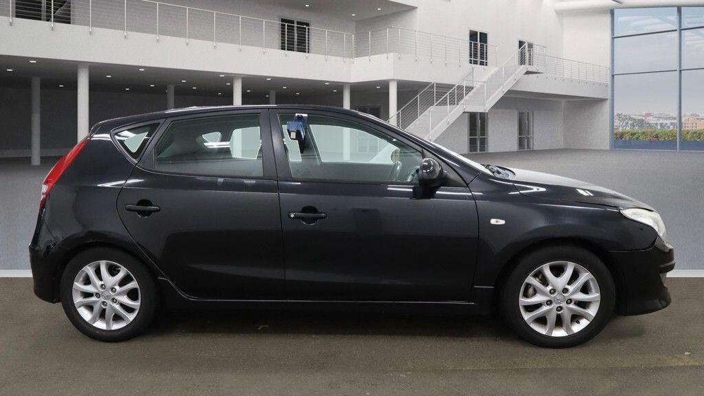 Used Hyundai i30 2011 for sale - 76388567: Photo 5