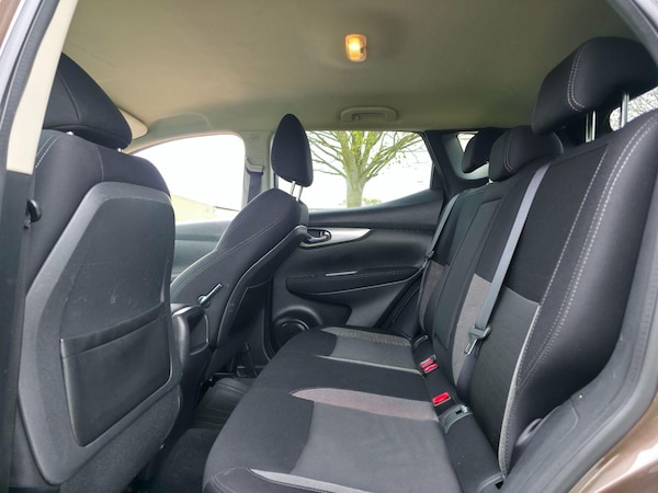 Used Nissan Qashqai 2017 for sale - 74323605: Photo 17