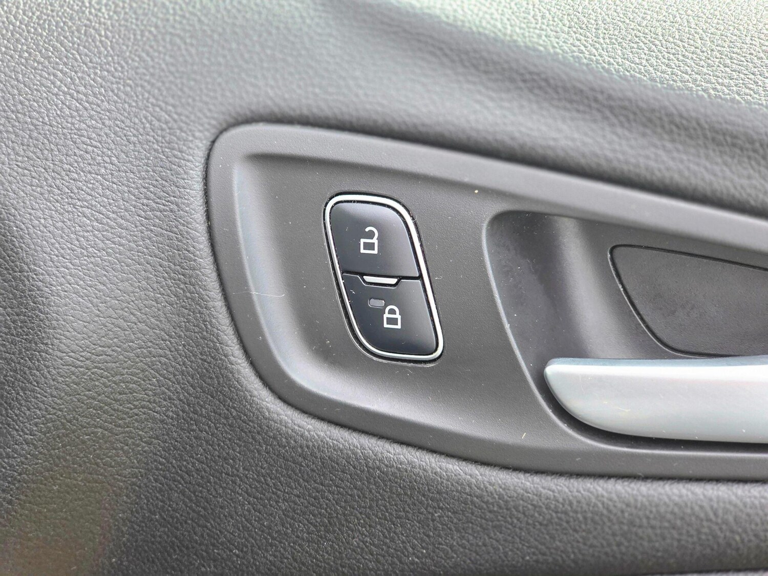 Used Ford Kuga 2016 for sale - 75809441: Photo 36