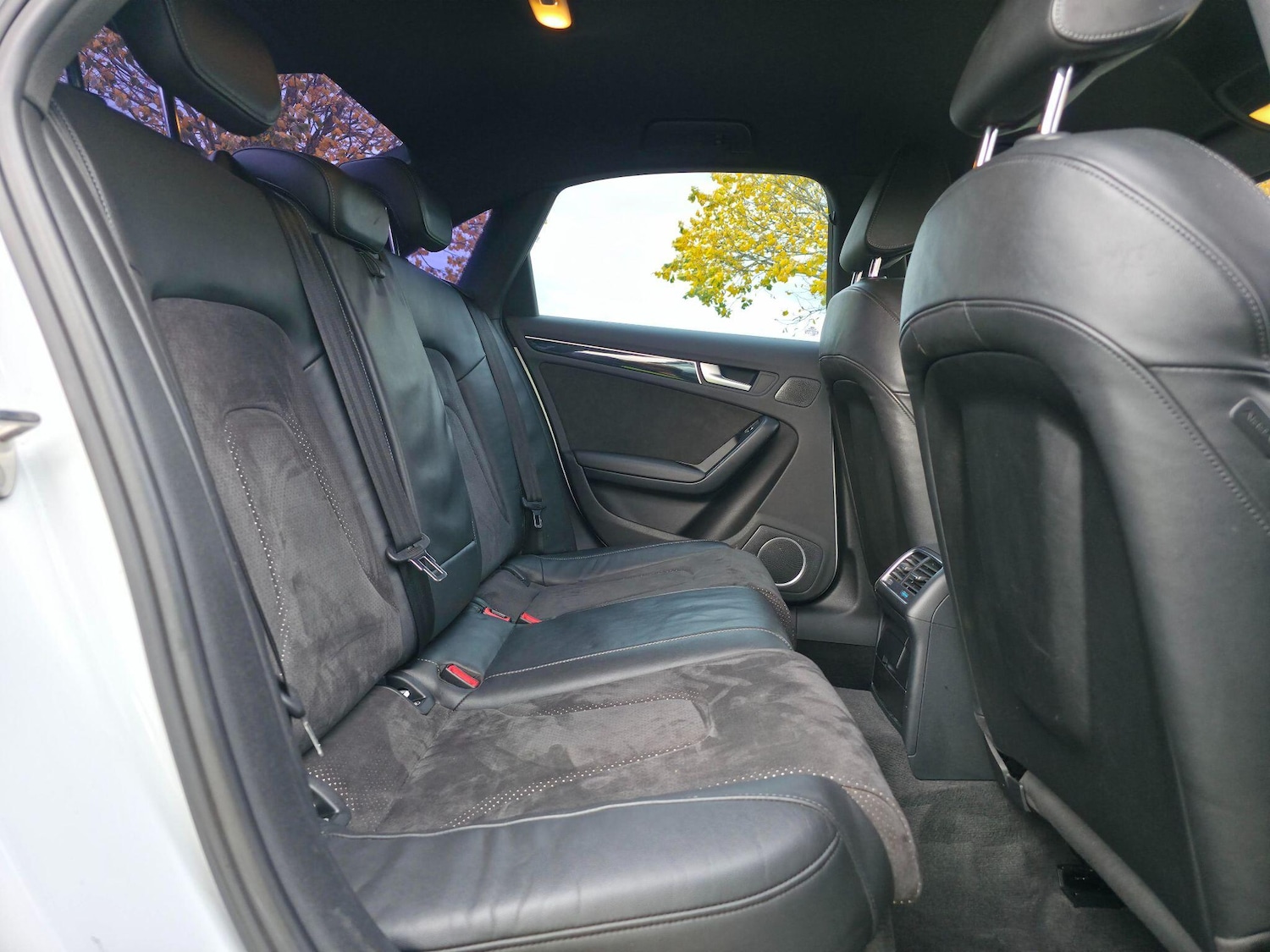 Used Audi A4 2013 for sale - 76989166: Photo 21