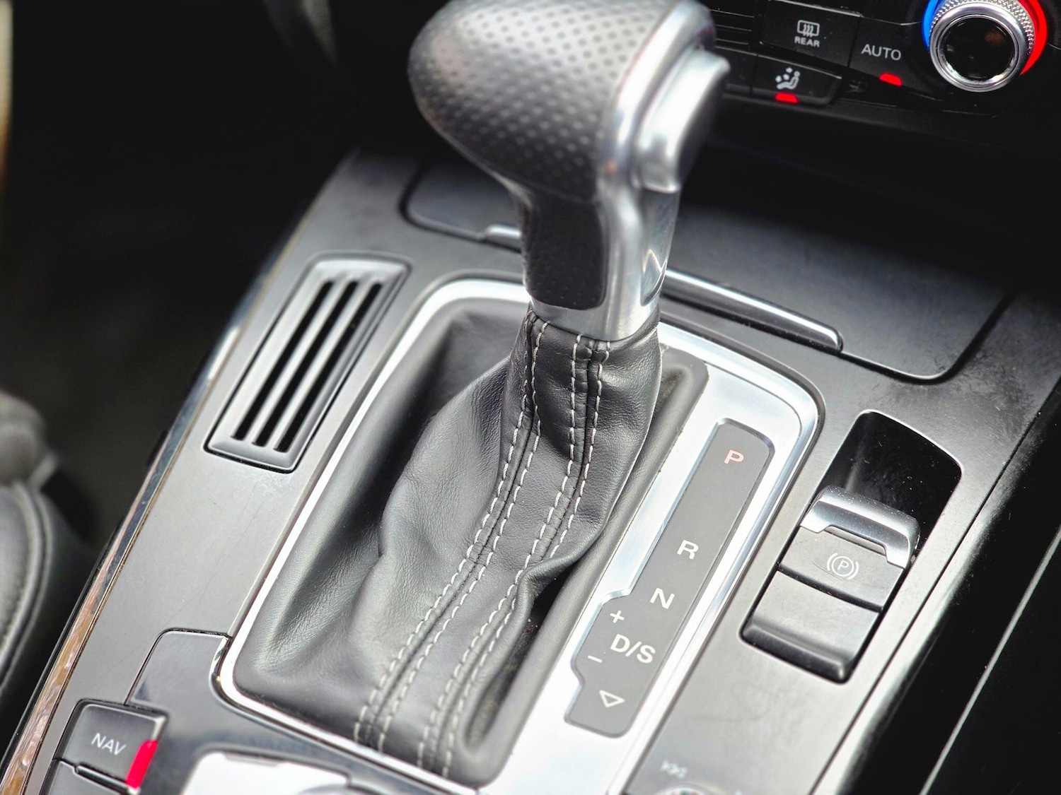 Used Audi A4 2013 for sale - 76989166: Photo 34