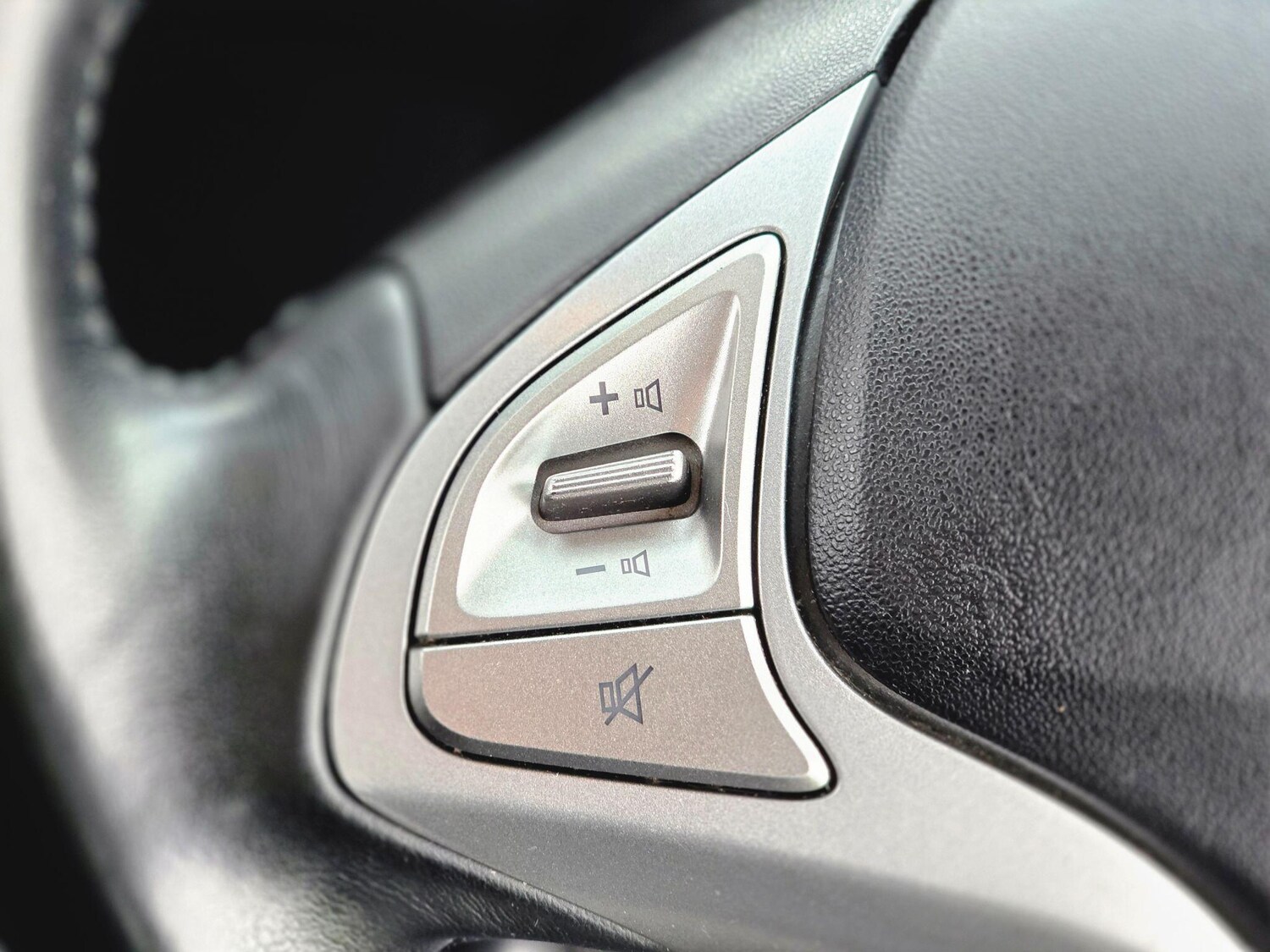 Used Hyundai Ix20 2015 for sale - 75965906: Photo 32