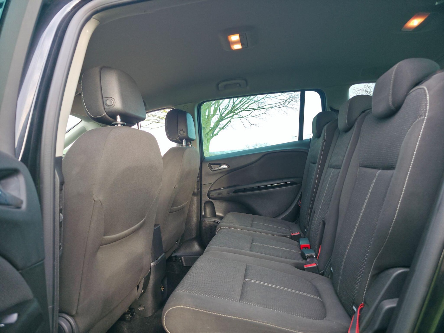 Used Vauxhall Zafira Tourer 2016 for sale - 76991454: Photo 24