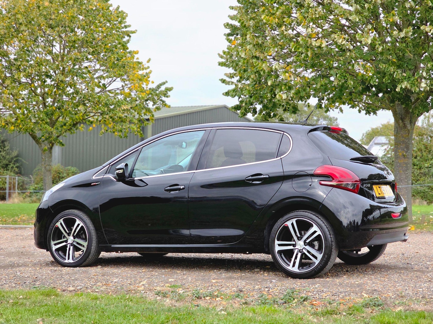 Used Peugeot 208 2019 for sale - 76136067: Photo 13