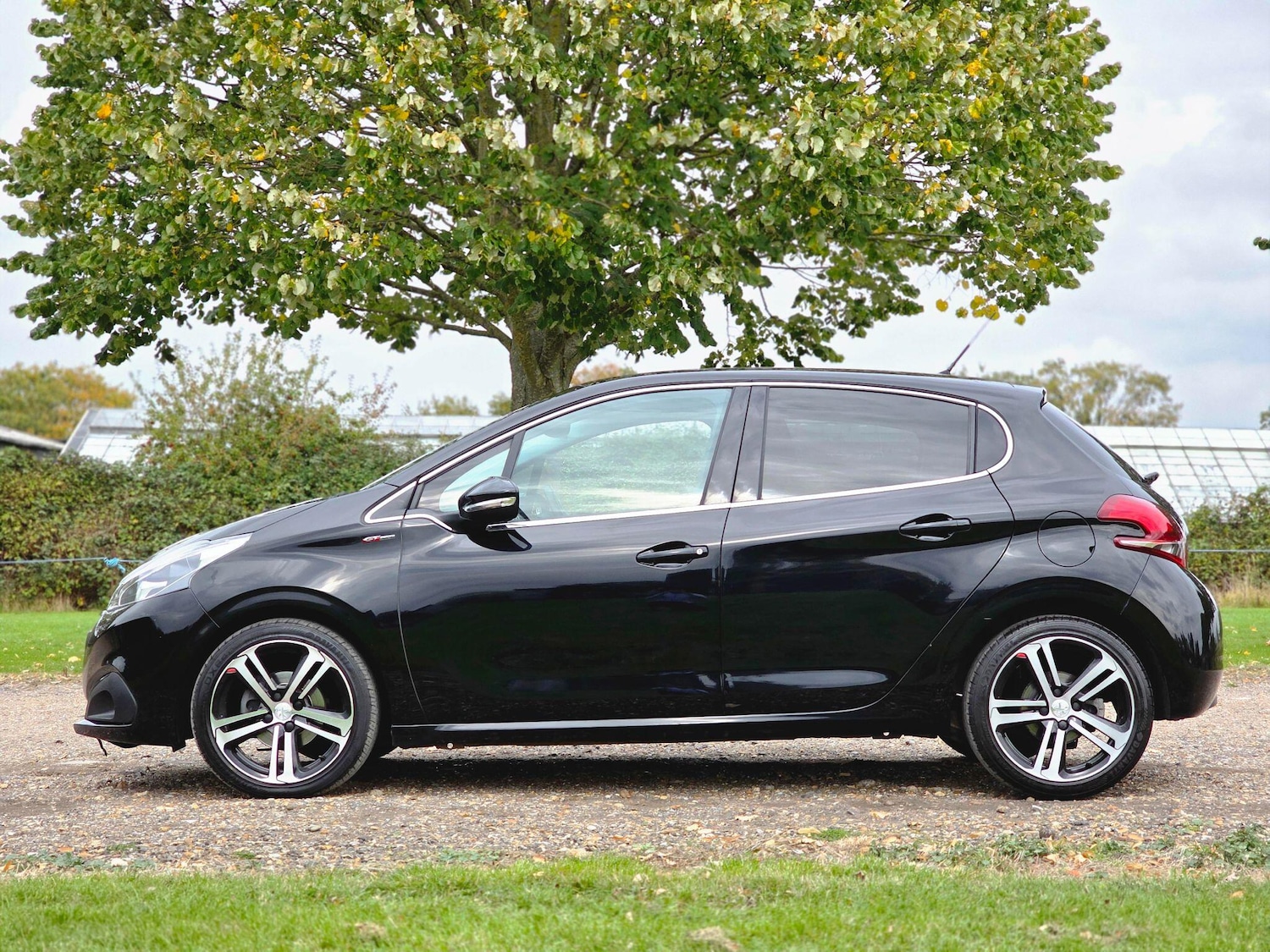 Used Peugeot 208 2019 for sale - 76136067: Photo 14