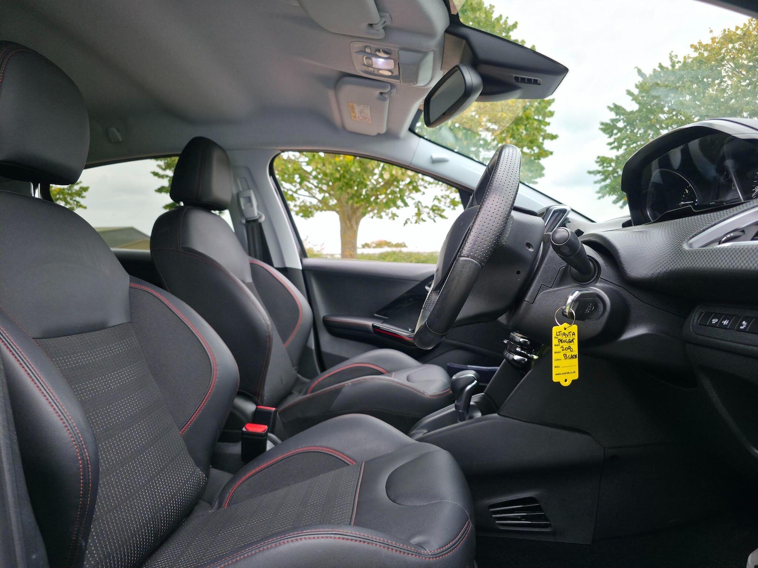 Used Peugeot 208 2019 for sale - 76136067: Photo 20