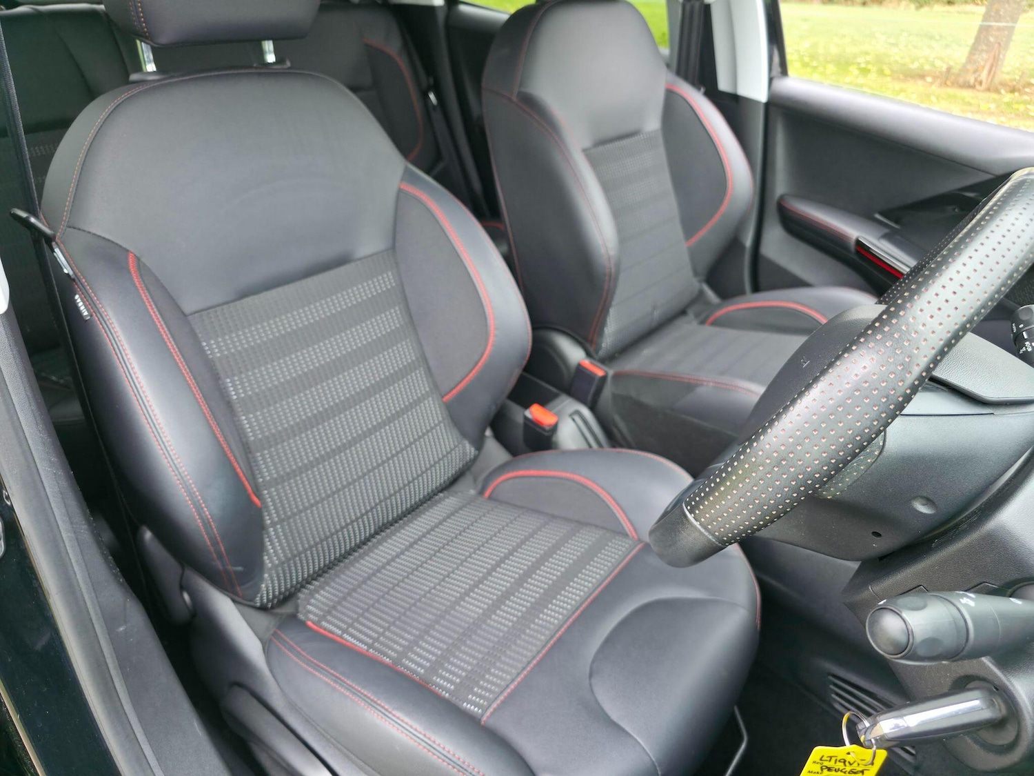 Used Peugeot 208 2019 for sale - 76136067: Photo 28