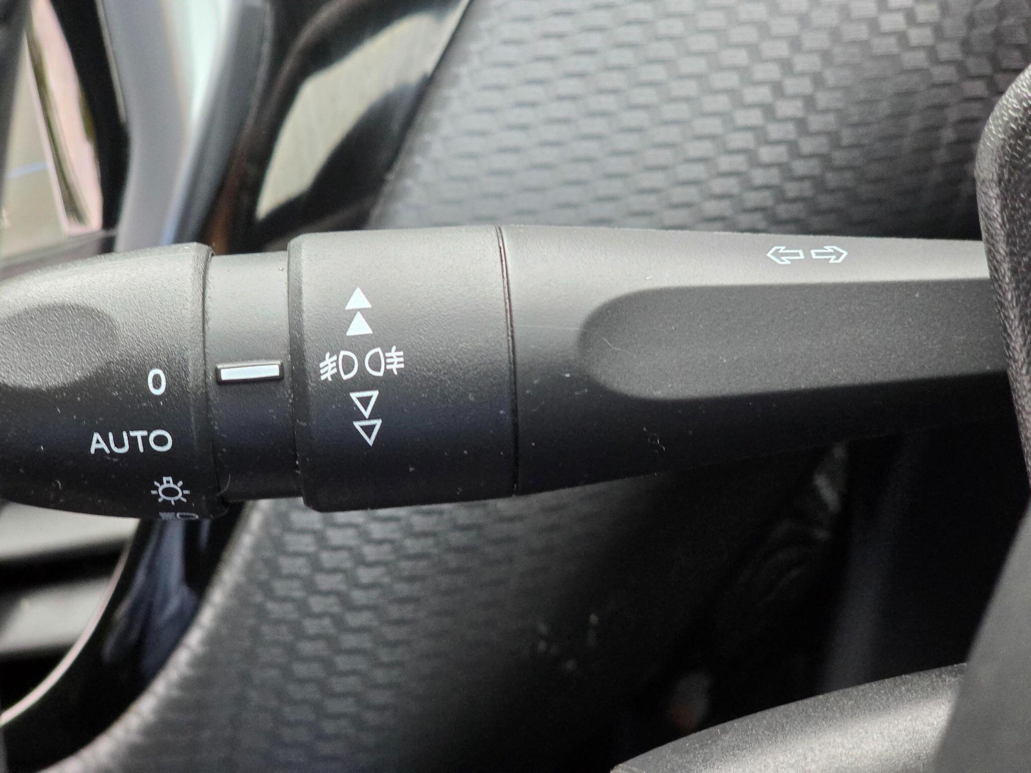 Used Peugeot 208 2019 for sale - 76136067: Photo 39