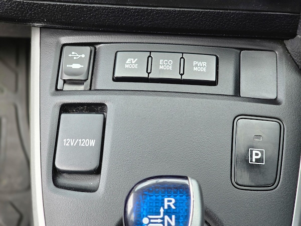 Used Toyota Auris 2014 for sale - 75023395: Photo 38