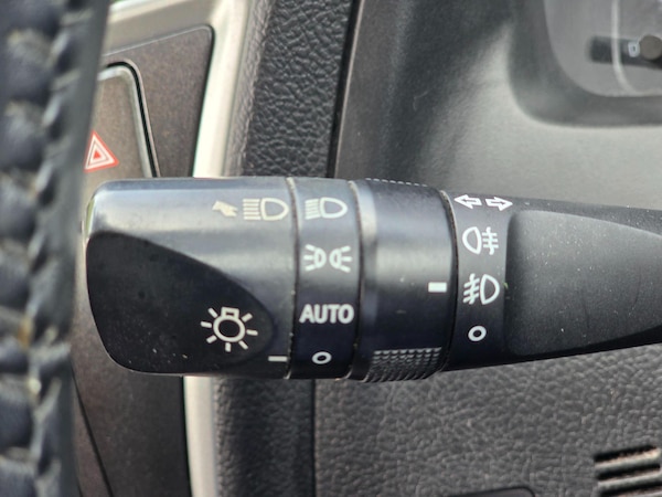 Used Toyota Auris 2014 for sale - 75023395: Photo 39