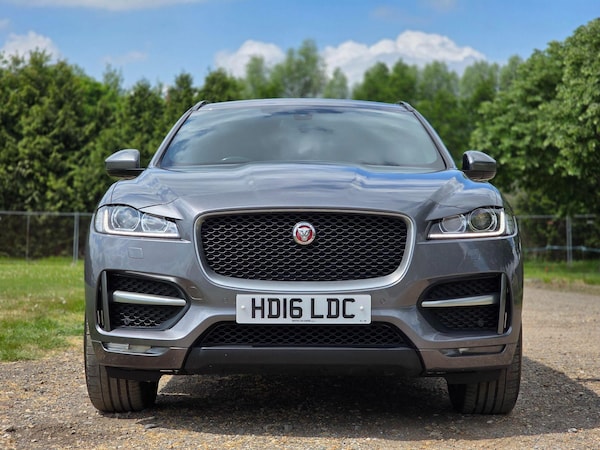 Used Jaguar F-Pace 2016 for sale - 74686369: Photo 10